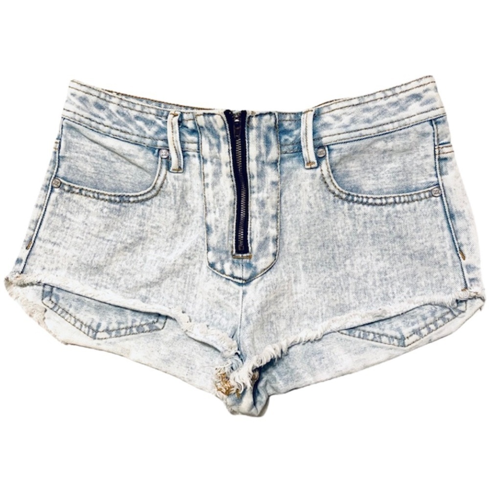 Kendall & Kylie High Rise Light Wash Cutoff Shorts 5